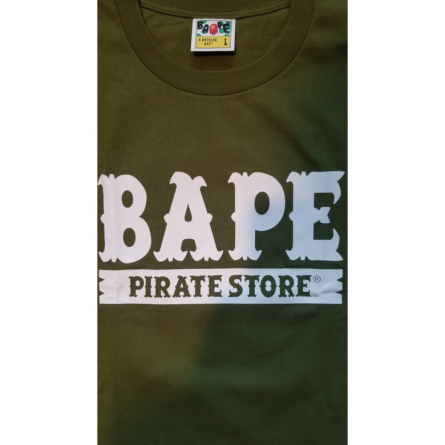 A Bathing Ape Pirate Store Mens Tee, Big Ape Crossbone College Tee (Rare Find)